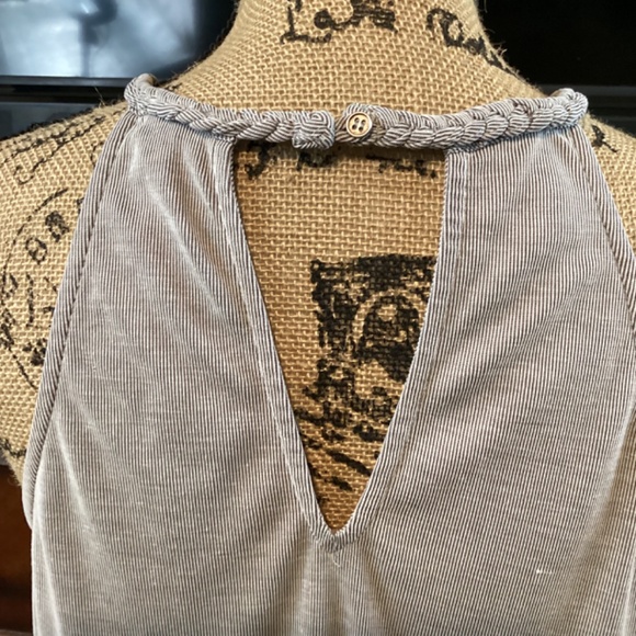 Pixley Halter Top - Picture 4 of 8